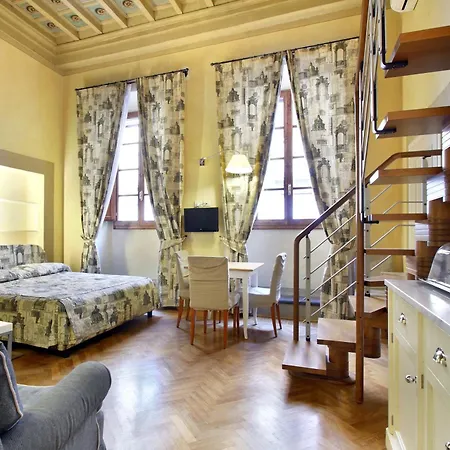 Piccolo 4* Firenze