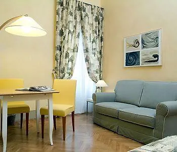 Piccolo Lägenhetshotell 4*